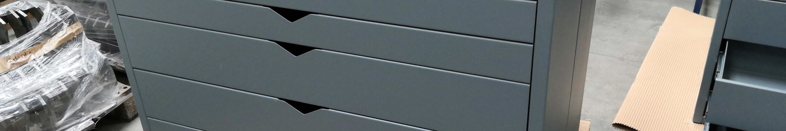 Commode servante roulette meuble tiroir glissière bille france  industriel rangement solide gris acier Commode servante roulette meuble tiroir glissière bille france industriel rangement solide gris acier