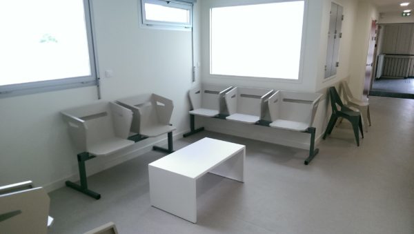 assise-fauteuil-salle-attente-medicale-hopital-large-made-in-france-3
