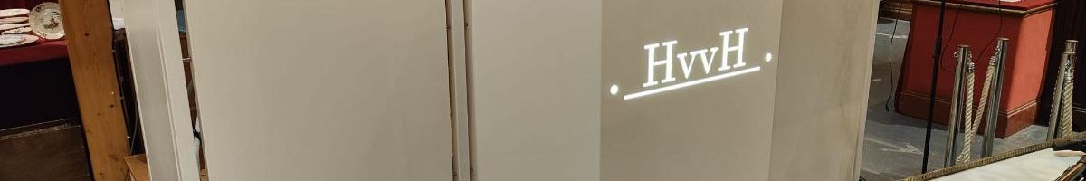banque-accueil-bureau-agencement-metal-dijon-bourgogne-design-blanc-tolerie-2